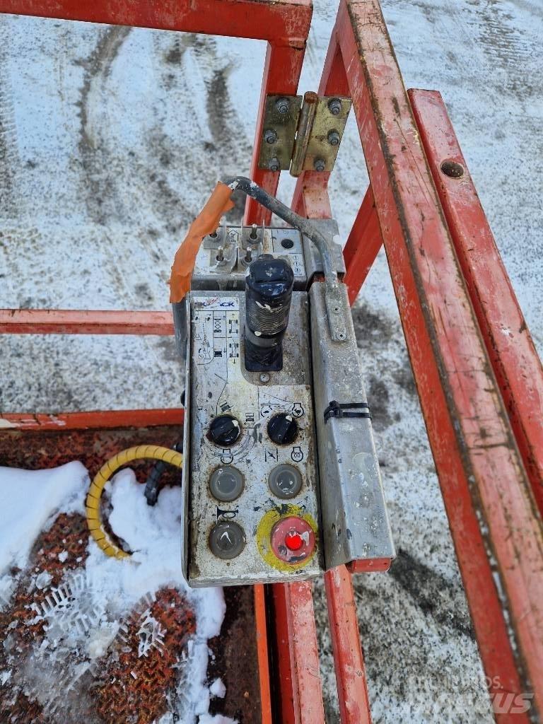SkyJack SJ 6832 RT Käärtõstukid