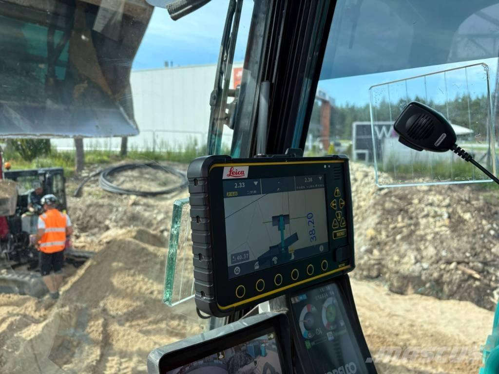 Kobelco SK 210 LC-10 Roomikekskavaatorid