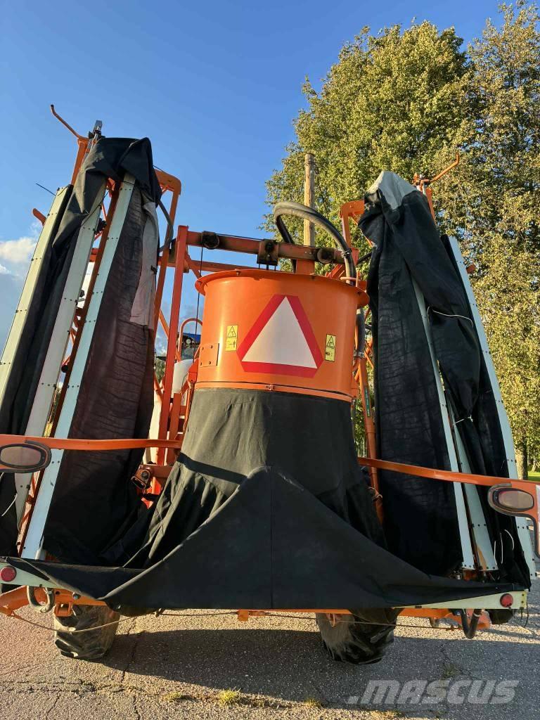 Jacto ADVANCE 3000 Haagispritsid