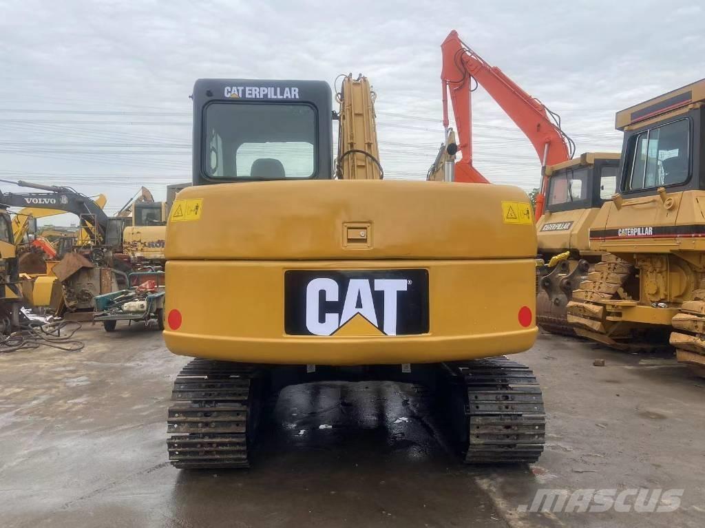 CAT 307 D Väikeekskavaatorid 7t-12t