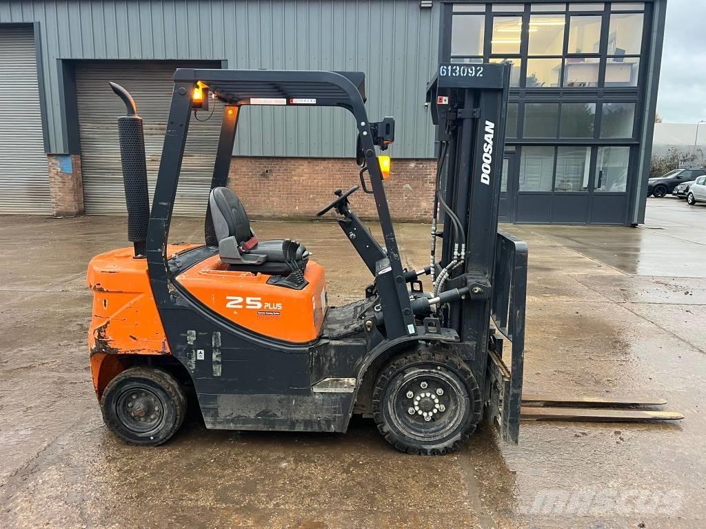 Doosan D 25 GP Diiseltõstukid