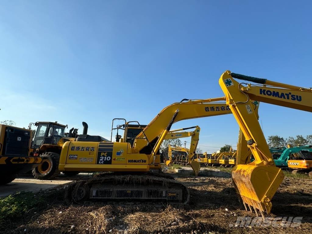 Komatsu PC 210 Roomikekskavaatorid