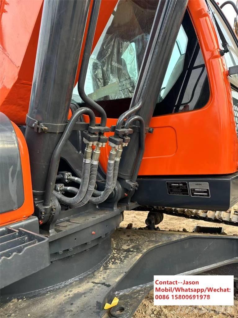 Doosan DX 225 LCA Roomikekskavaatorid