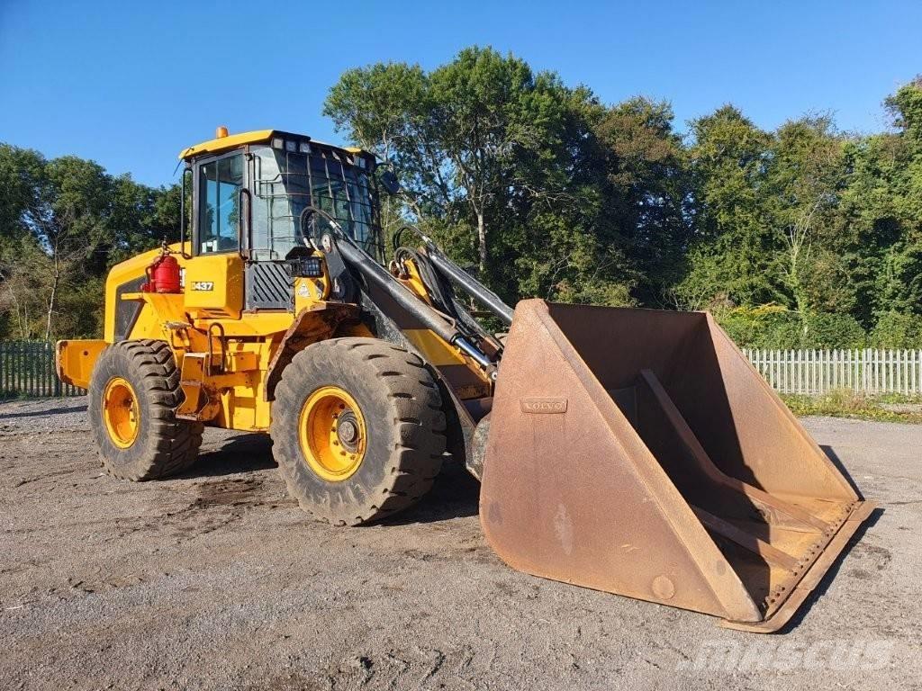 JCB 437 HT Rataslaadurid