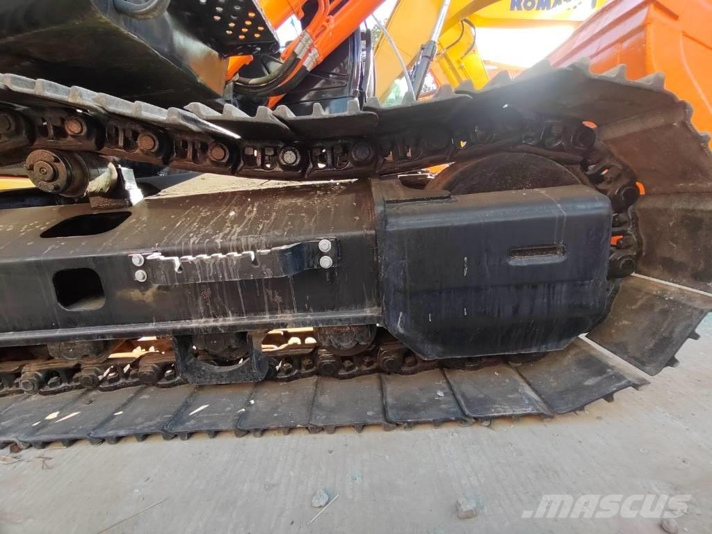 Hitachi ZX 200 Roomikekskavaatorid
