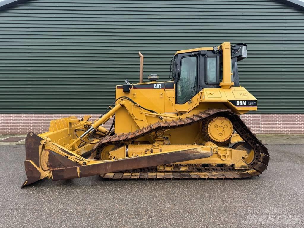 CAT D 6 M LGP Buldooserid