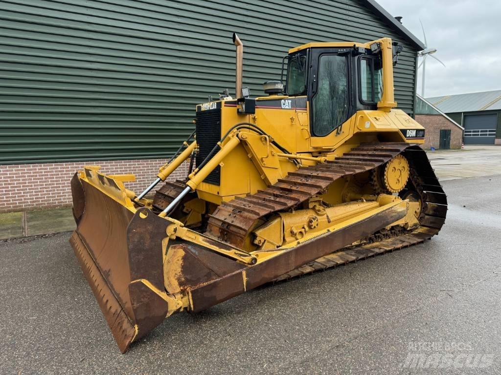 CAT D 6 M LGP Buldooserid