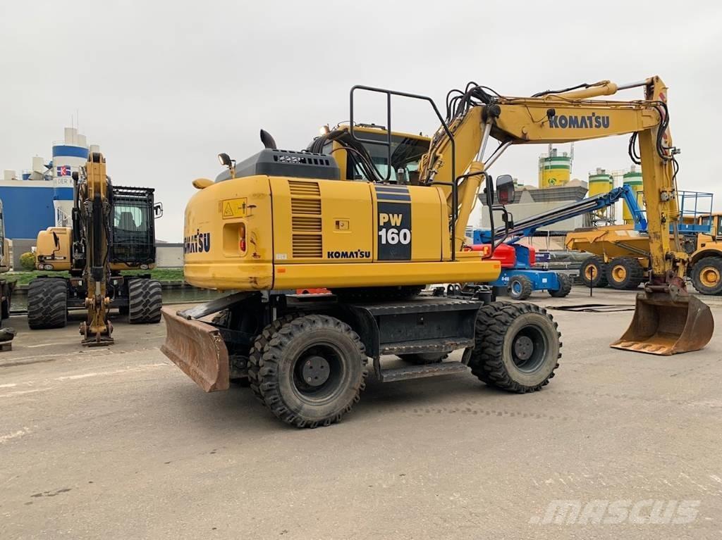 Komatsu PW160-8 Ratasekskavaatorid