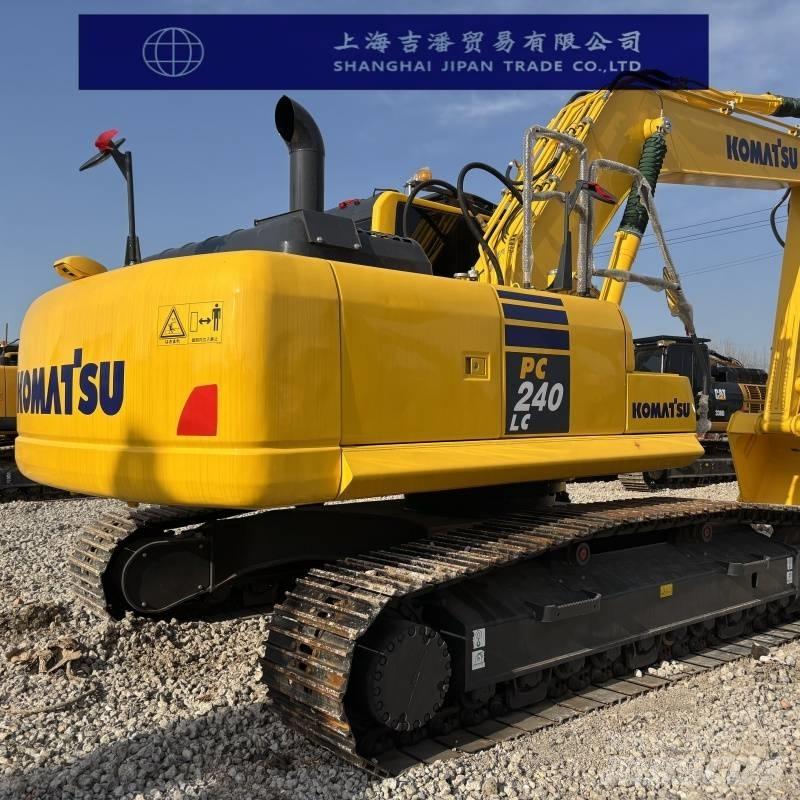 Komatsu PC 240 Roomikekskavaatorid