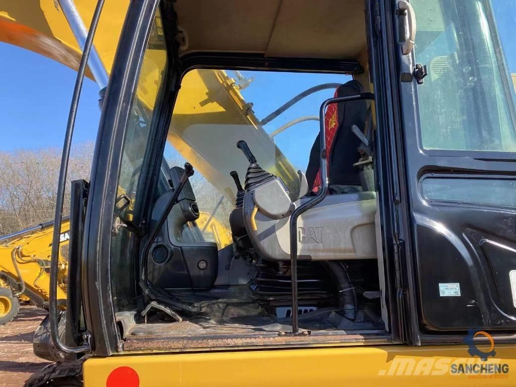 CAT 325 D Roomikekskavaatorid