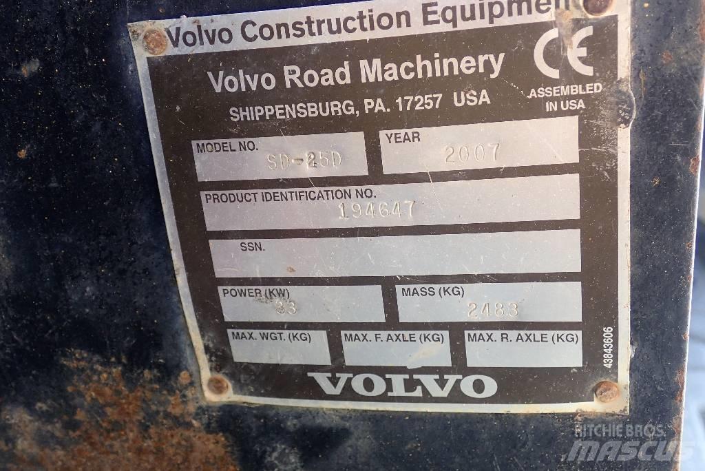 Volvo SD 25 D Ühe trumliga rullid