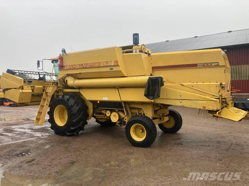 New Holland TX 30 Teraviljakombainid