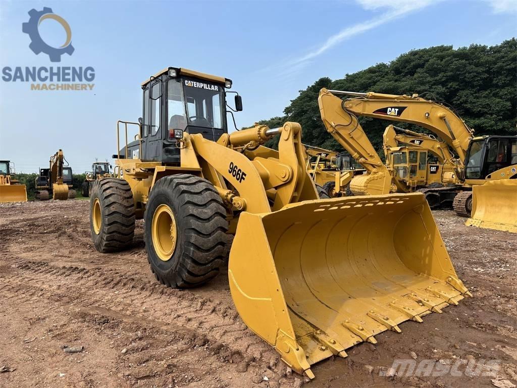 CAT 966F Rataslaadurid