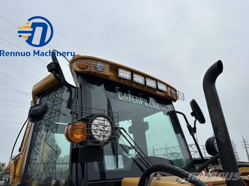 CAT 420 F Ekskavaatorlaadurid