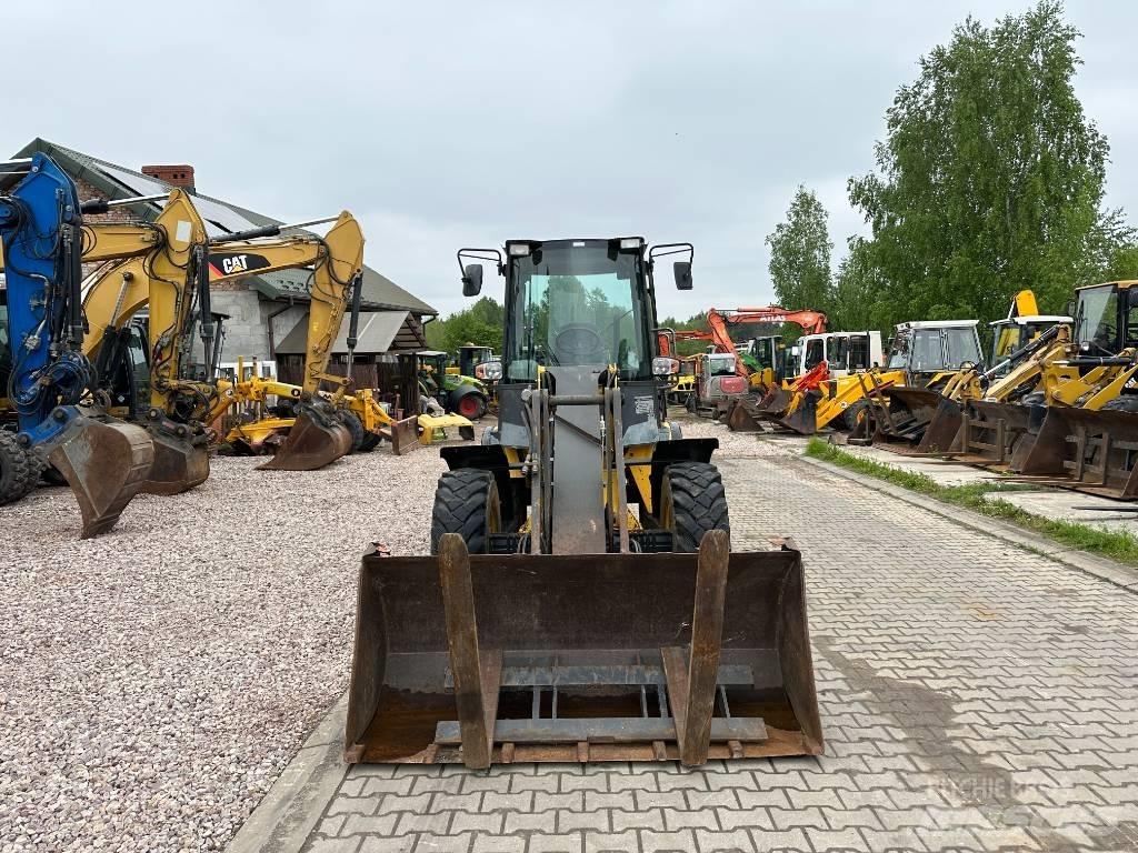 New Holland W 70 TC Rataslaadurid