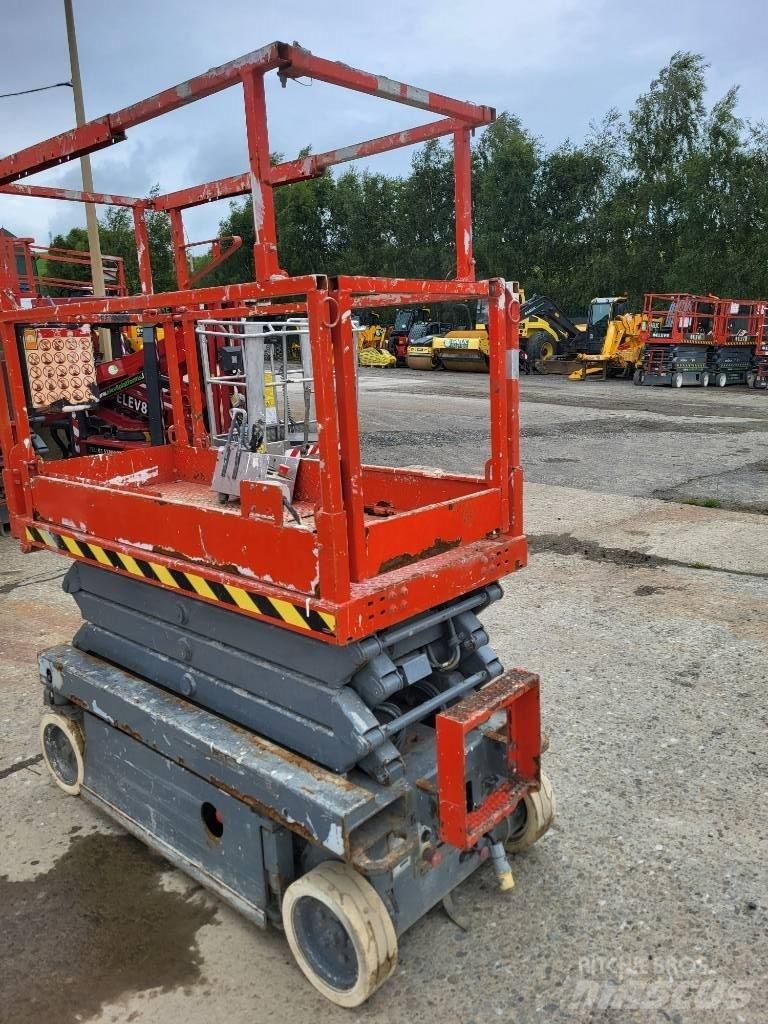 SkyJack 32/19 Käärtõstukid
