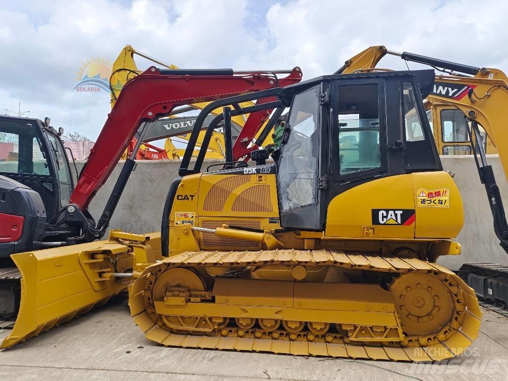 CAT D 5 K Buldooserid
