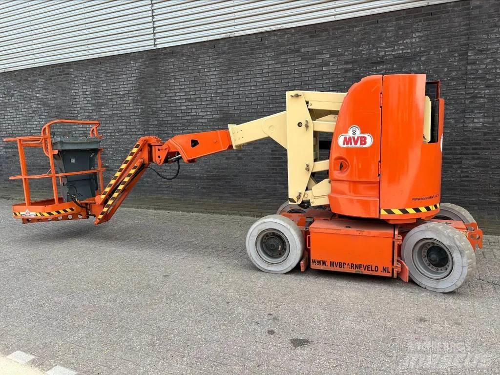 JLG E300AJP Iseliikuvad poomtõstukid