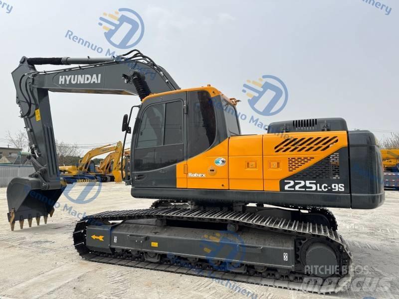 Hyundai 225LC-9S Roomikekskavaatorid