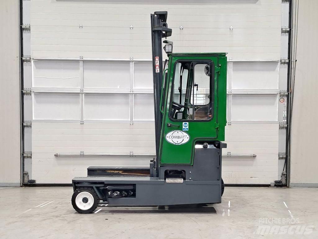 Combilift C3000 Külglaadurid
