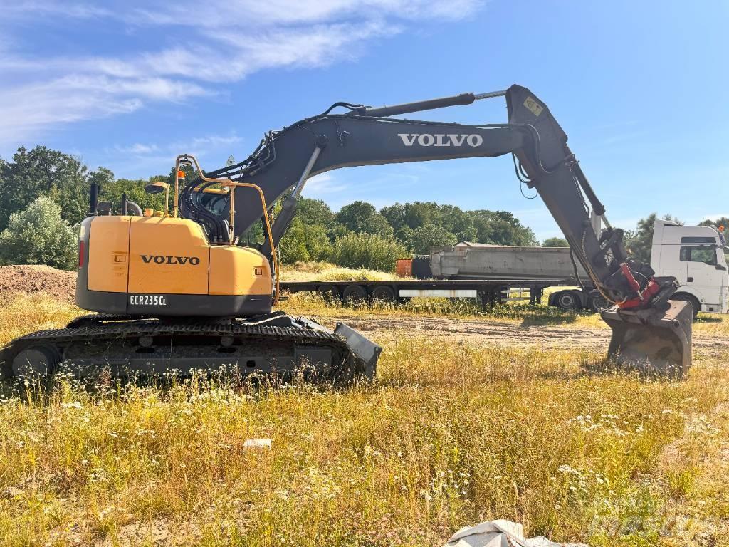 Volvo ECR 235 C L Roomikekskavaatorid