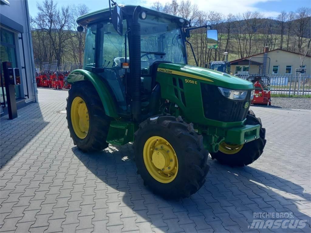 John Deere 5058E Traktorid