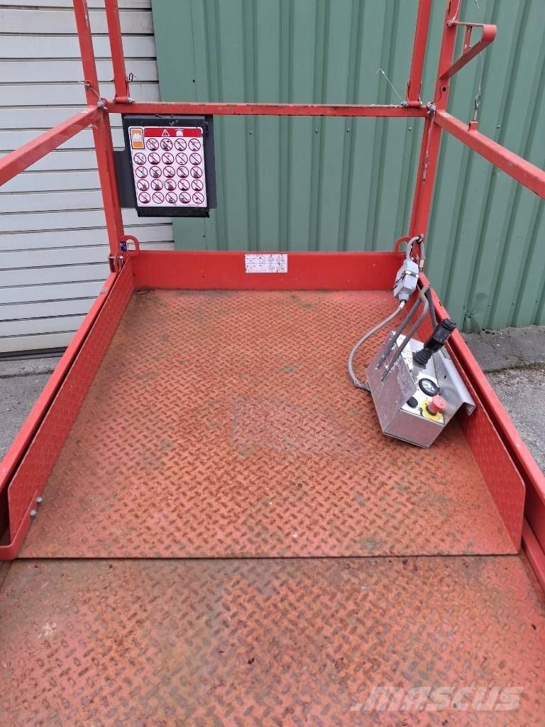 SkyJack SJ III 4632 Käärtõstukid