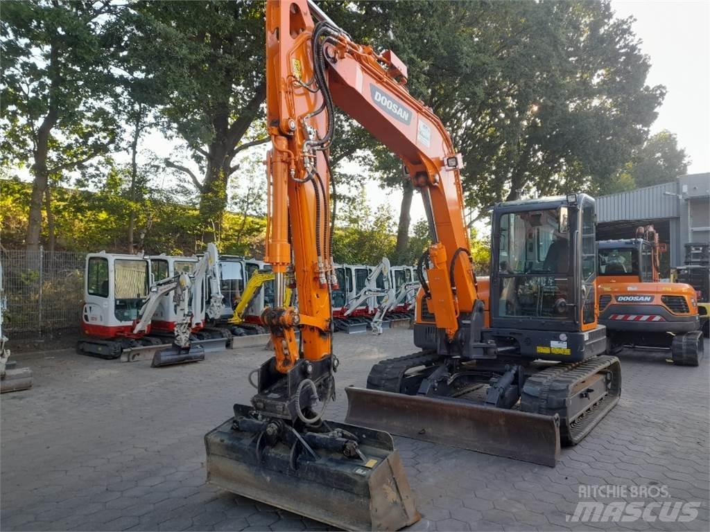 Doosan DX85R-3 Väikeekskavaatorid 7t-12t