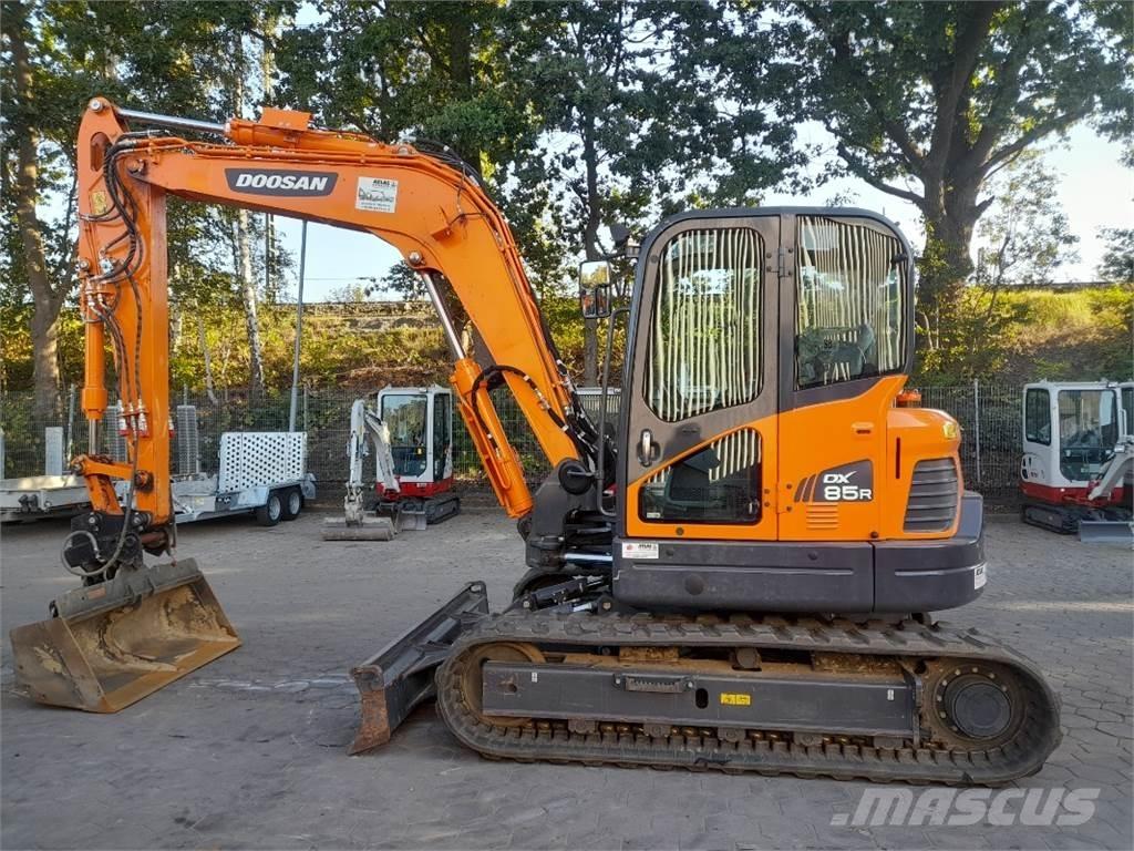 Doosan DX85R-3 Väikeekskavaatorid 7t-12t