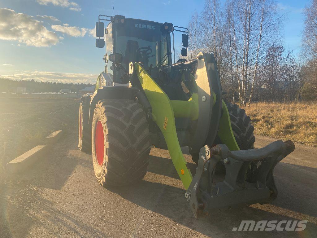 CLAAS Torion 956 Rataslaadurid