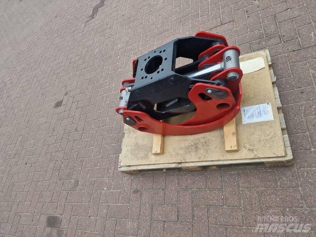 Farmi Forest C25 Nooltõstukid