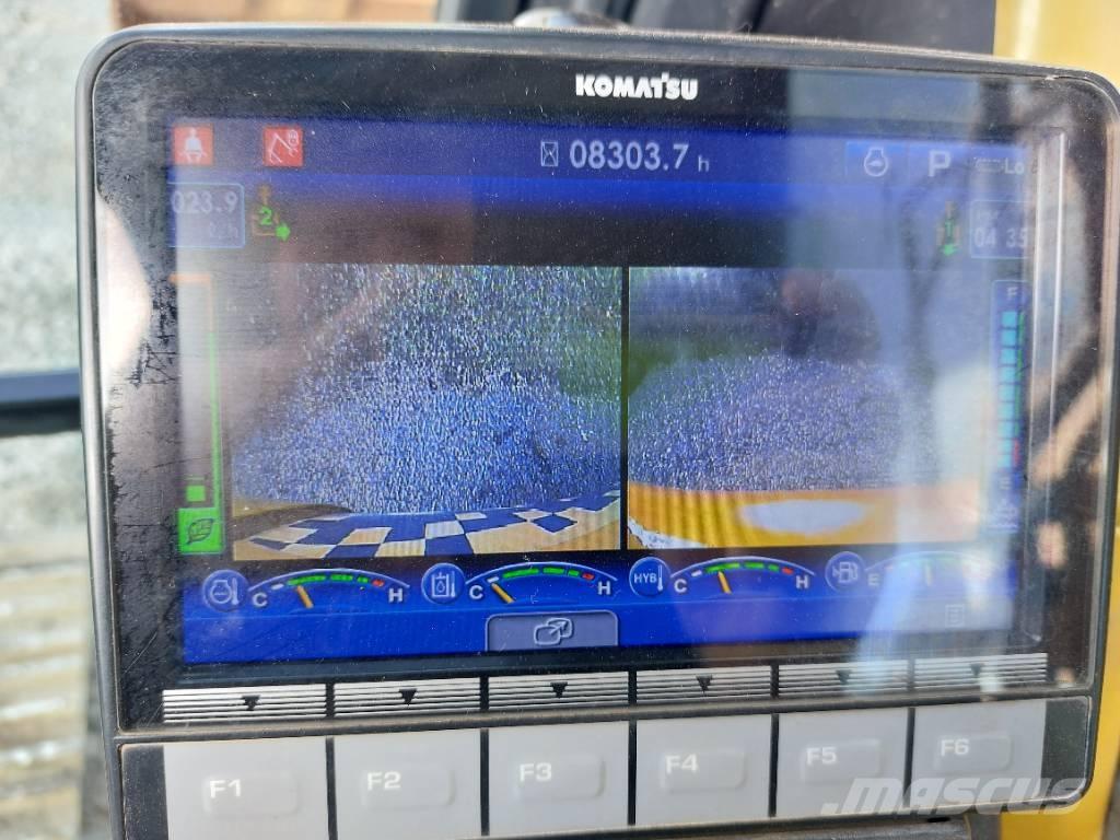 Komatsu HB365LC-3 Roomikekskavaatorid