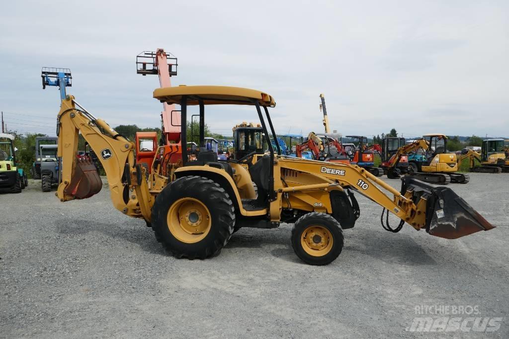 DEERE 110 Ekskavaatorlaadurid