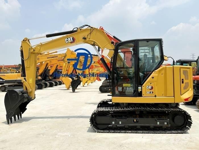 CAT 307.5 Roomikekskavaatorid