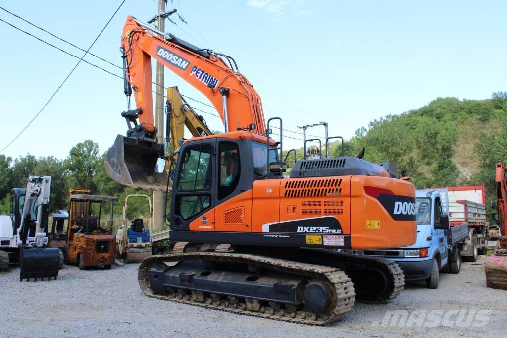 Doosan DX 235 NLC-5 Roomikekskavaatorid