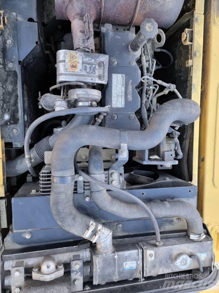 Komatsu PC180 LC-7EO Roomikekskavaatorid