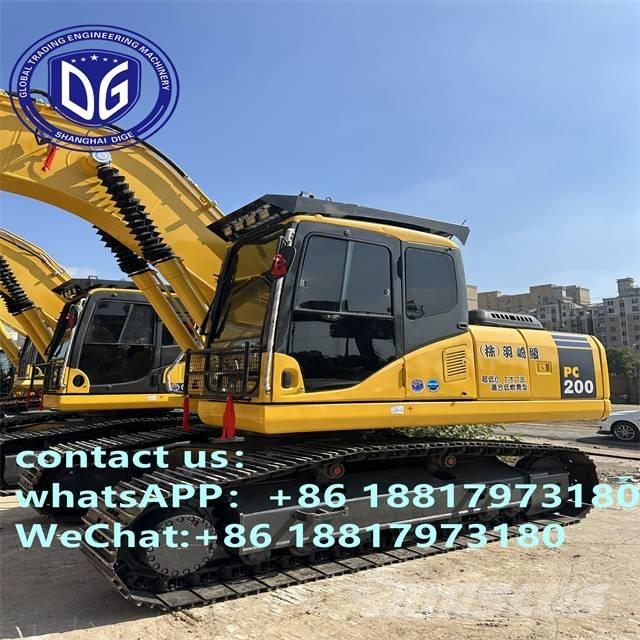 Komatsu PC 200-7 Roomikekskavaatorid