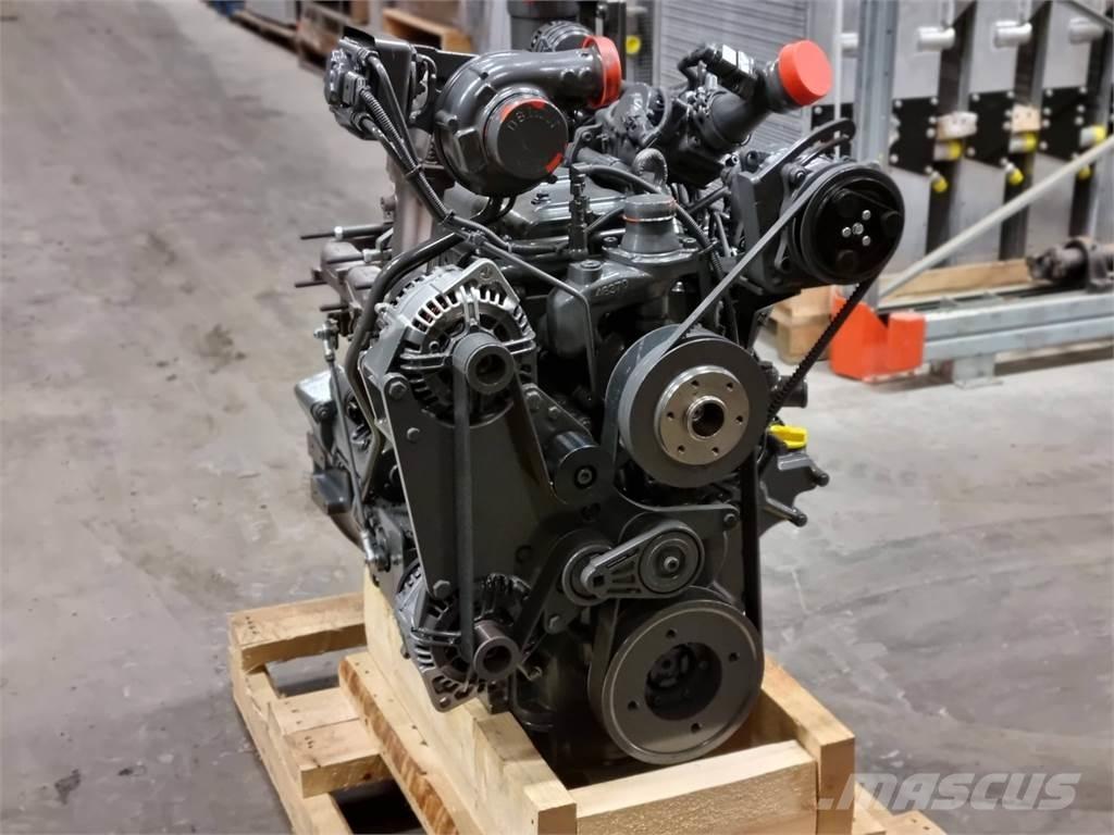 Komatsu 49 AWF Mootorid