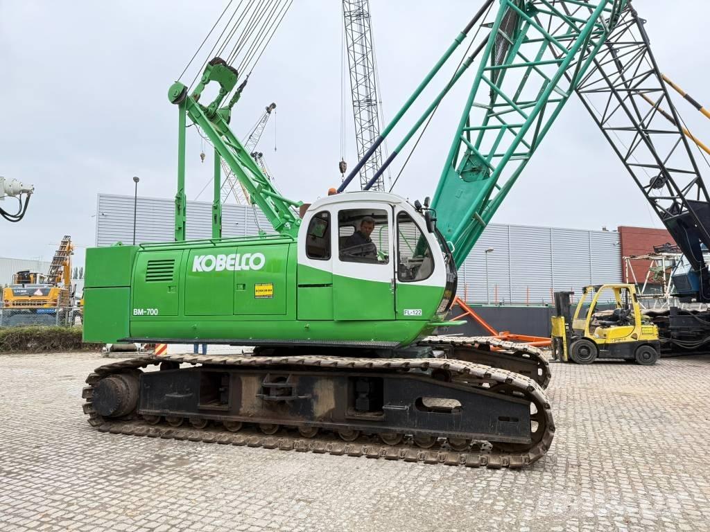 Kobelco BM 700 Roomikkraanad