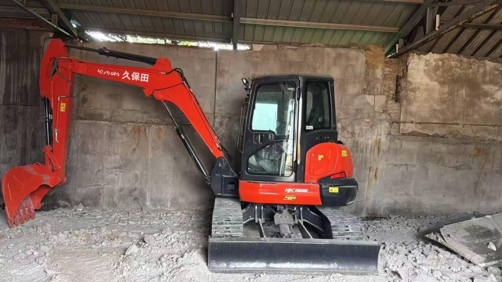Kubota 165 Roomikekskavaatorid