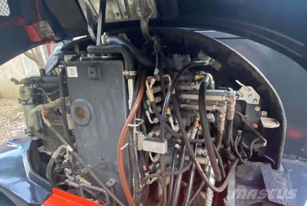 Kubota 165 Roomikekskavaatorid