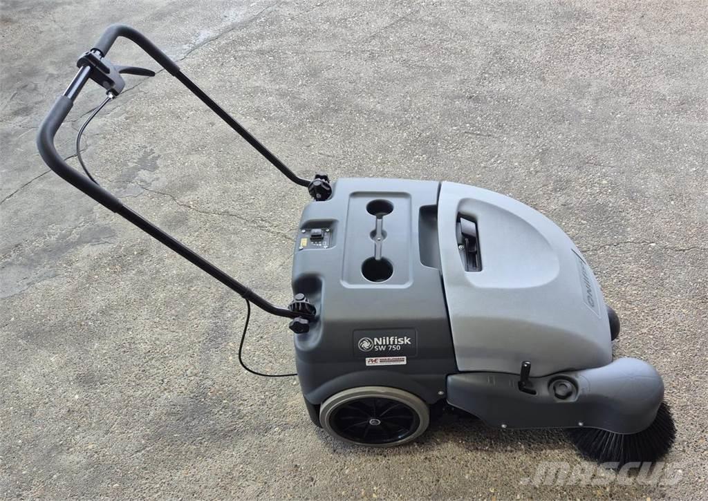 Nilfisk SW 750 Tänavapuhastusmasinad