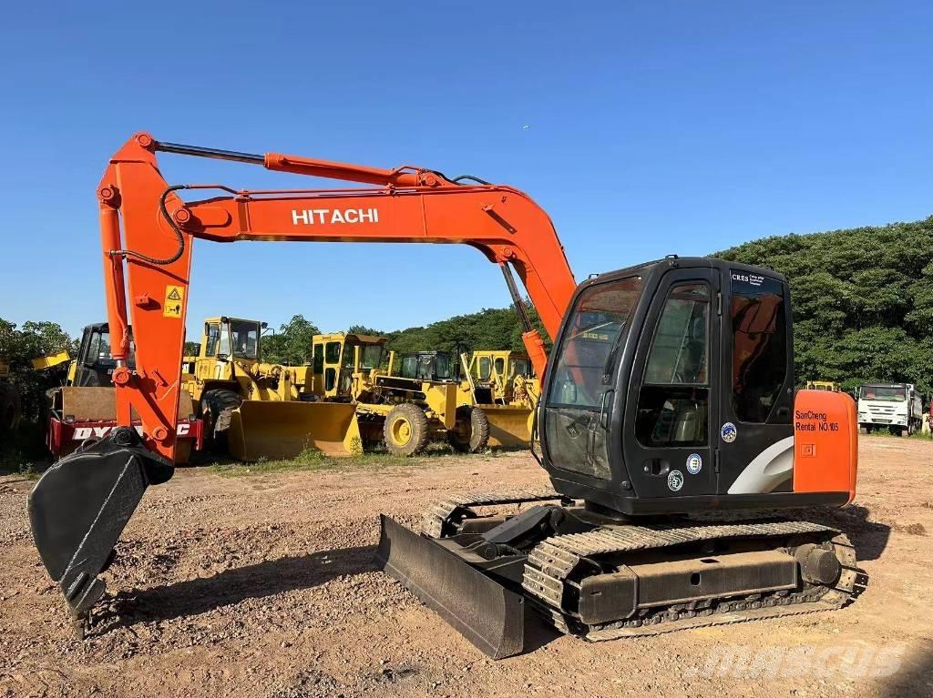 Hitachi ZX70 Väikeekskavaatorid 7t-12t
