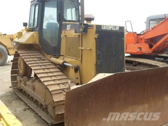 CAT D 6 M LGP Buldooserid