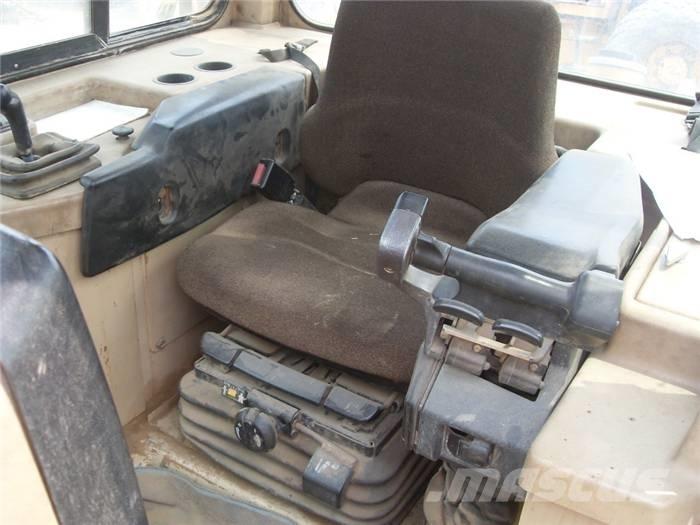CAT D 6 M LGP Buldooserid