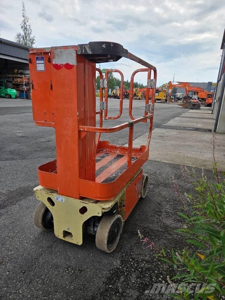 JLG 1230 ES Käärtõstukid