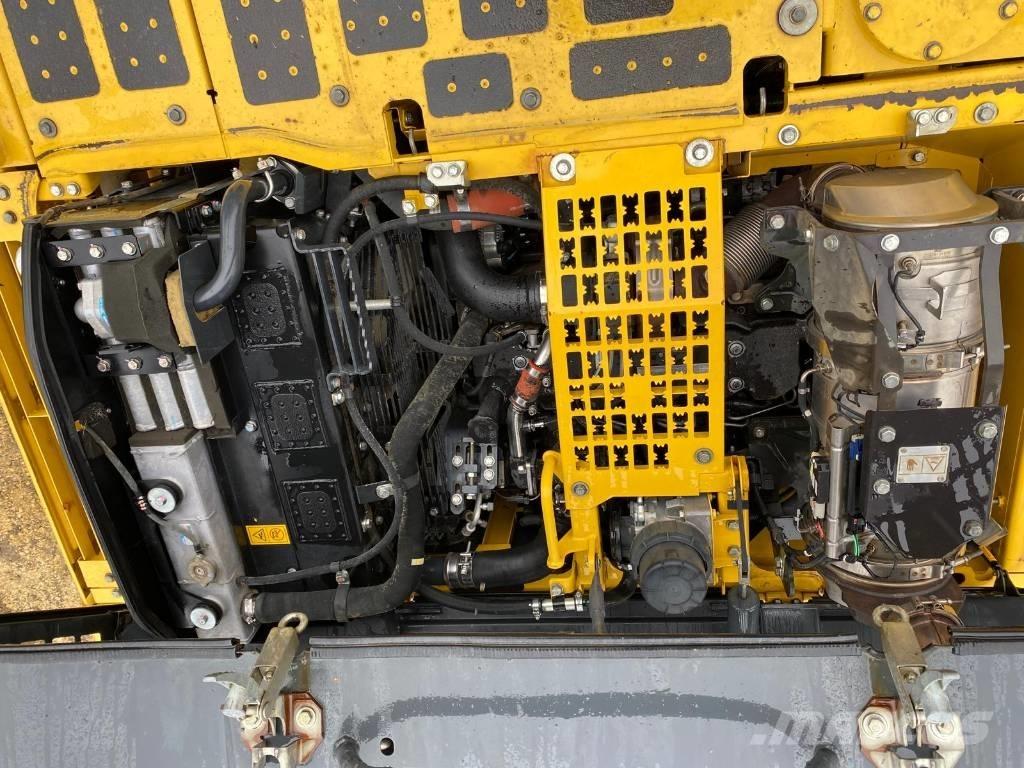 Komatsu PC 240 LC Pika noolega ekskavaatorid