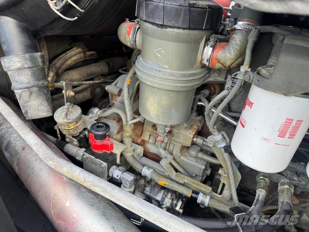 Sennebogen 818M Materjalikäitlusmasinad