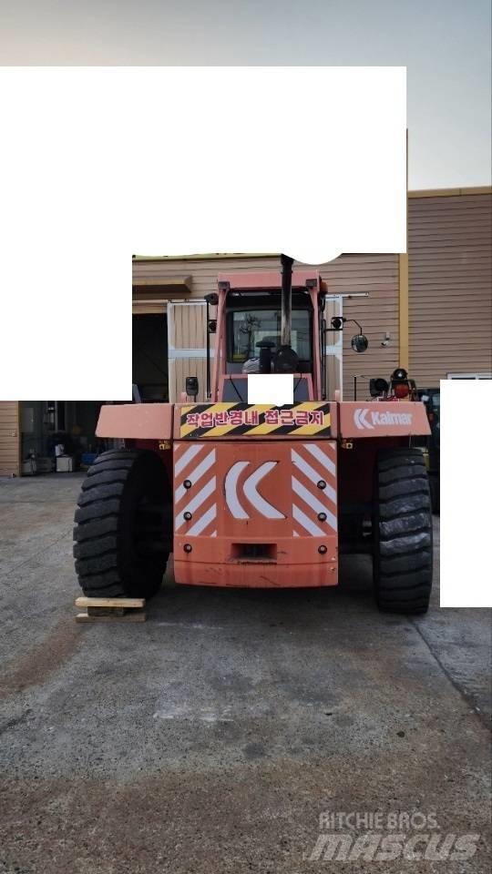 Kalmar DCD 320-12 Diiseltõstukid