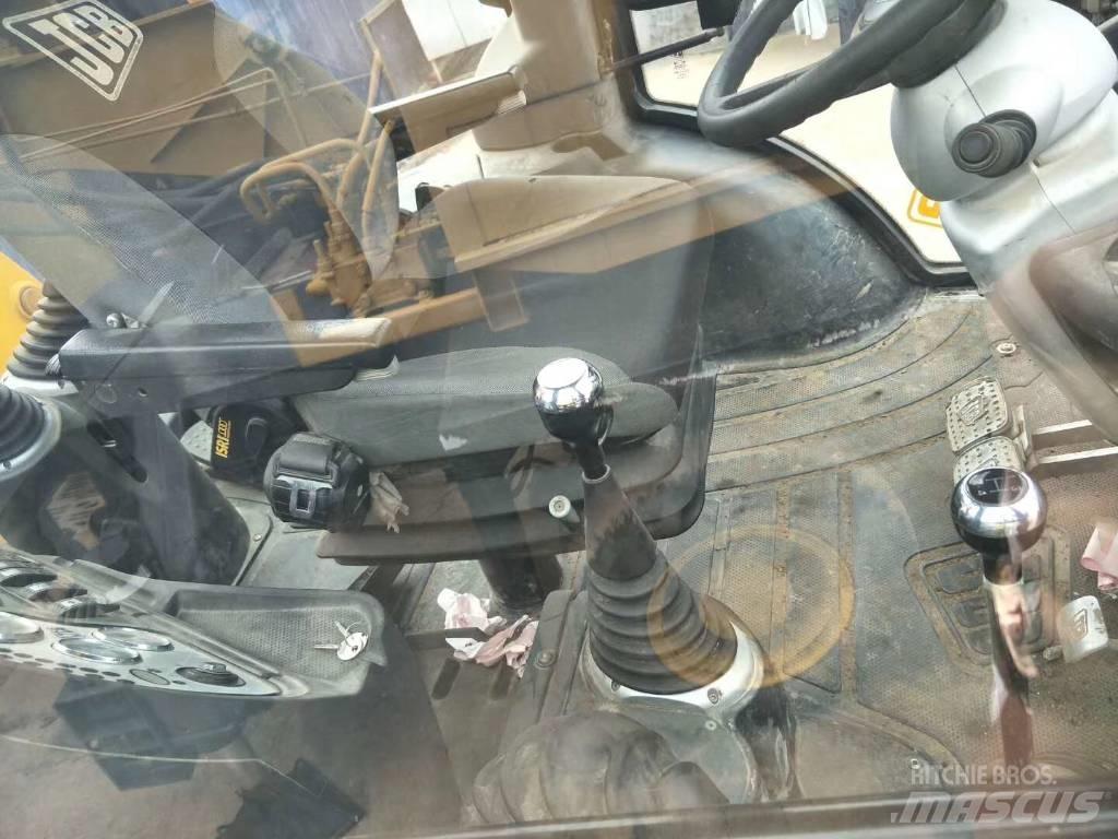 JCB 3CX Ekskavaatorlaadurid